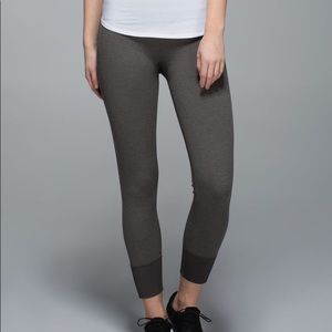 Lululemon ebb to street pants